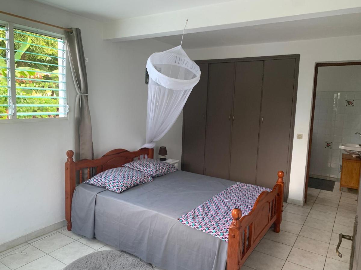 Logement Vacances Gissac Sainte-Anne Exteriör bild